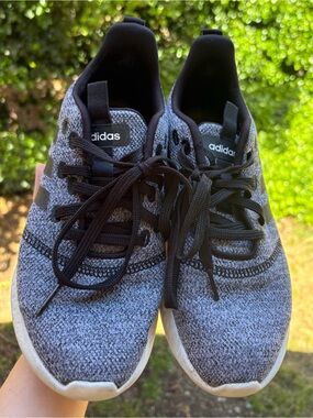 Adidas Puremotion women's lightweight sneakers in size 7